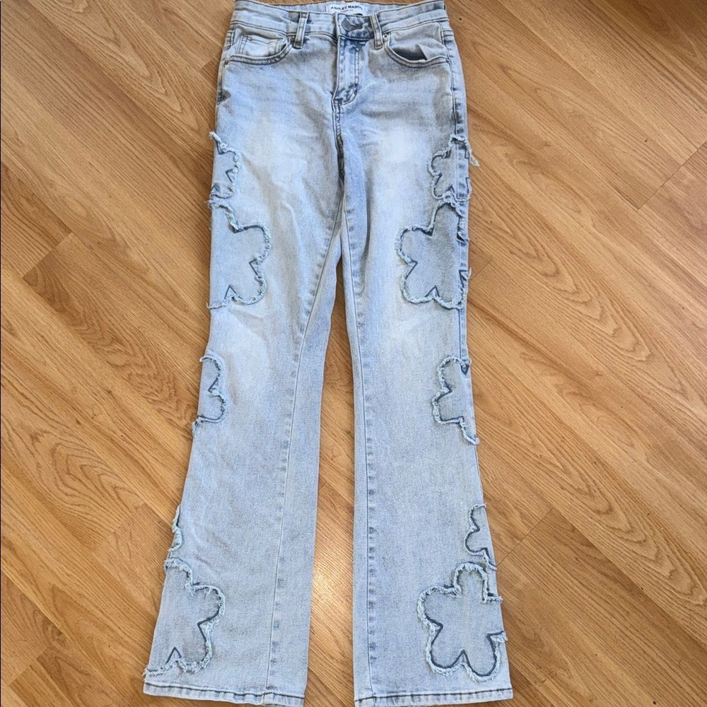 Stylish Light Blue Women's Jeans with Floral Accents Size 0 or 24 Flare Leg